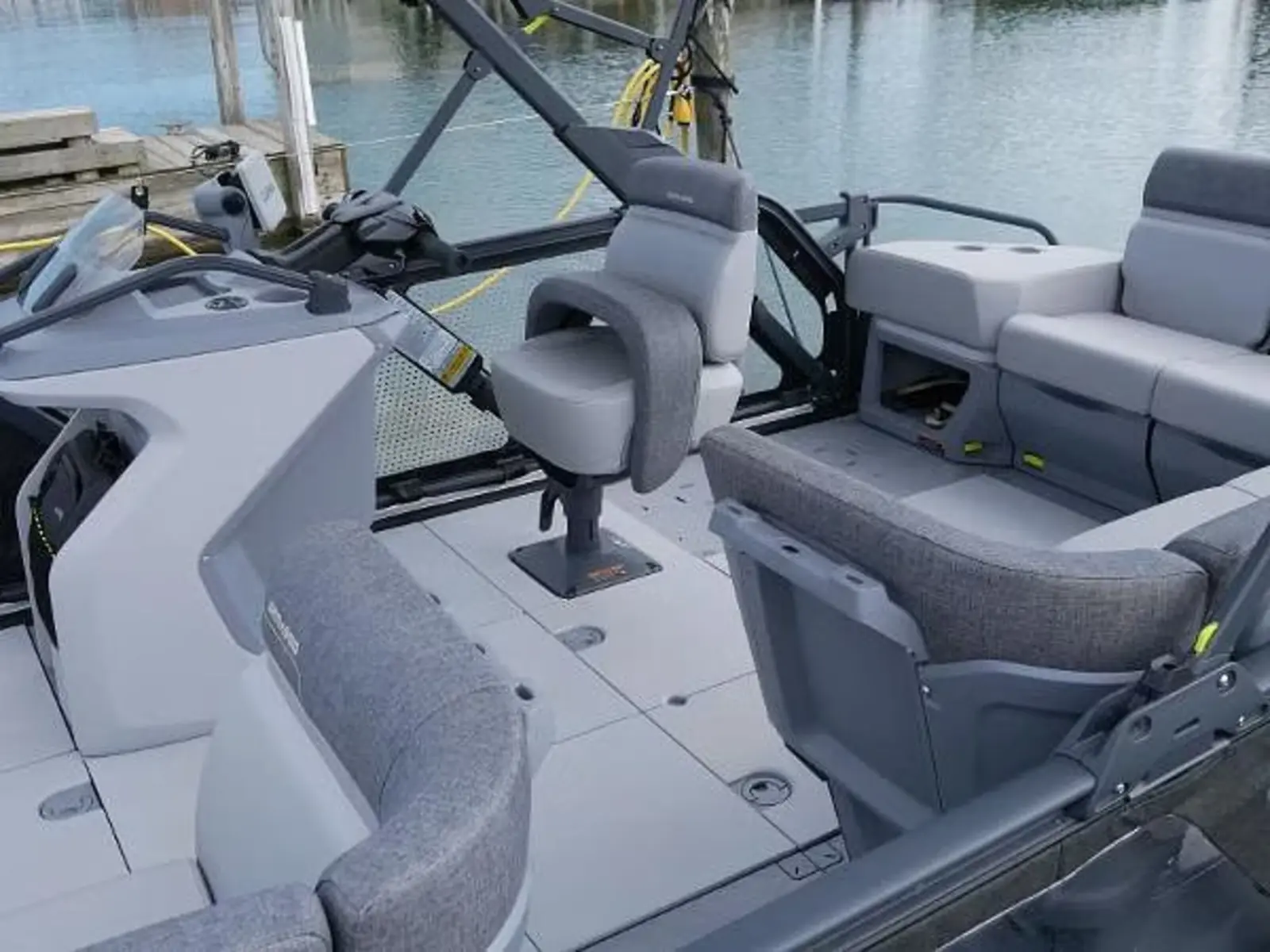 SeaDoo Switch Pontoon — photo 3 of 3