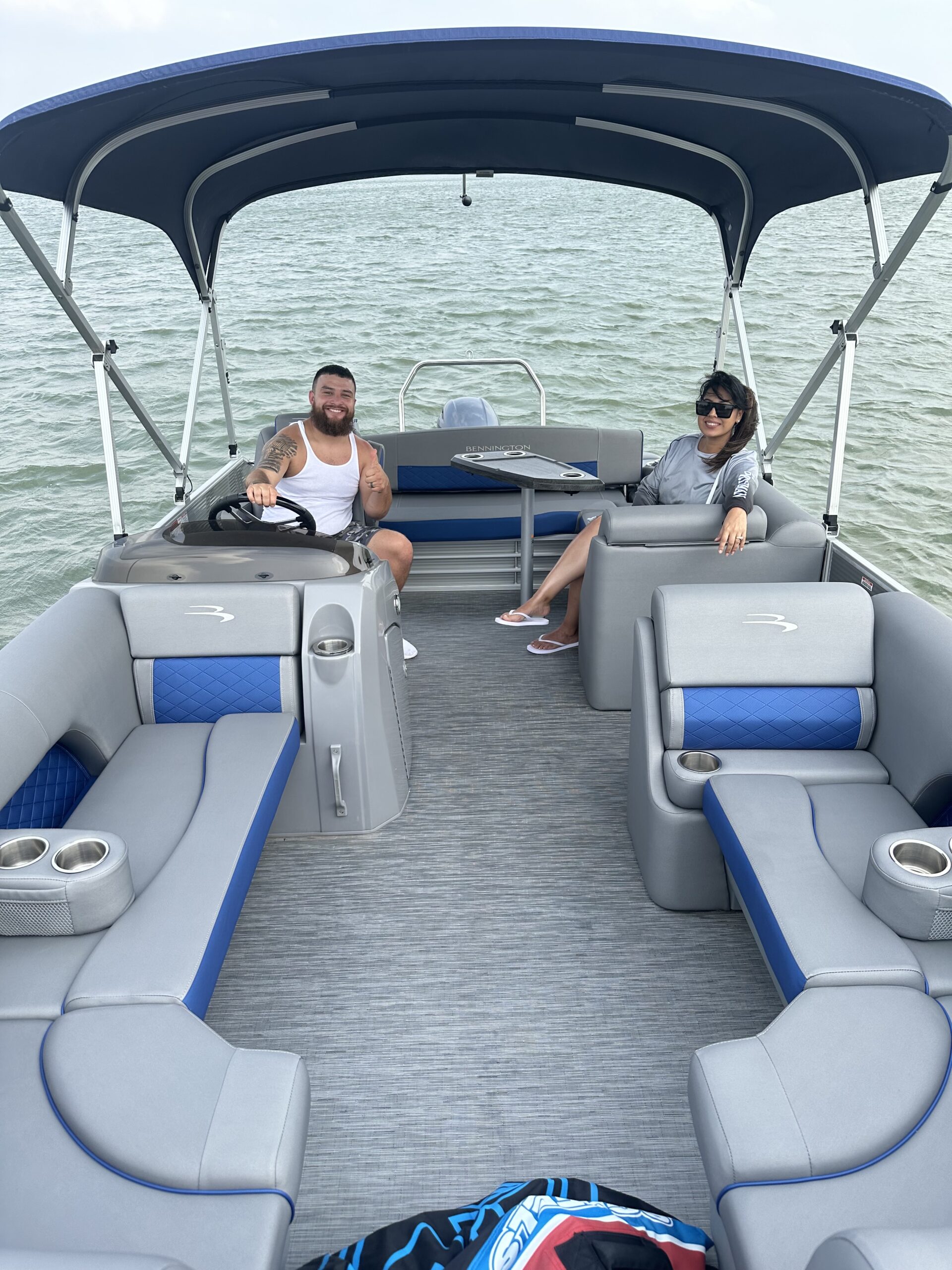 Bennington Luxury Pontoon — photo 2 of 6